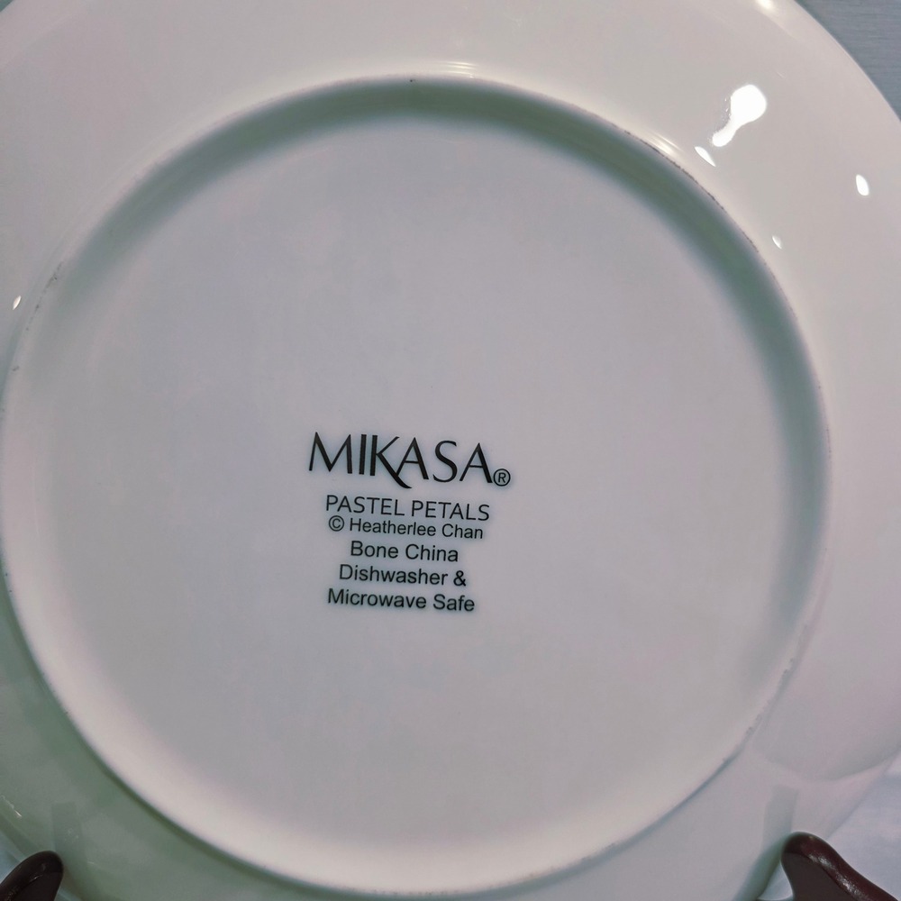 Mikasa Pastel Petals Multi-color Plates Heatherlee Chan Brunch Tea Party (4) - Picture 2 of 8